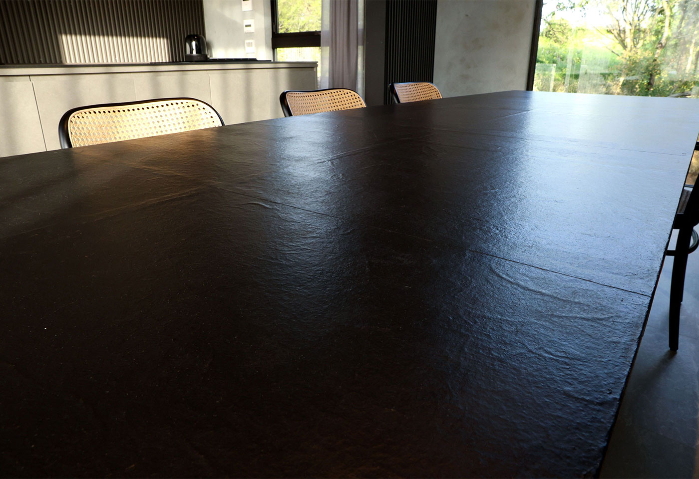 ART 03_1階ベッドルーム棚・壁 /ダイニングテーブル・ベンチ